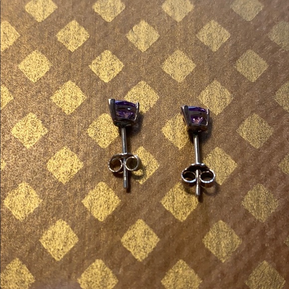 Amethyst stud earrings catch light like crazy - Picture 8 of 8